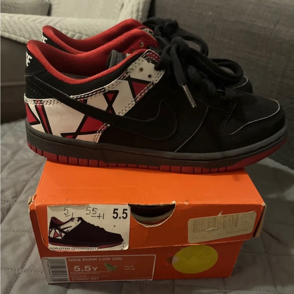 Size 5.5 Grade School - Nike Dunk Low Premium Jordan Pack - 310569 007 J Pack